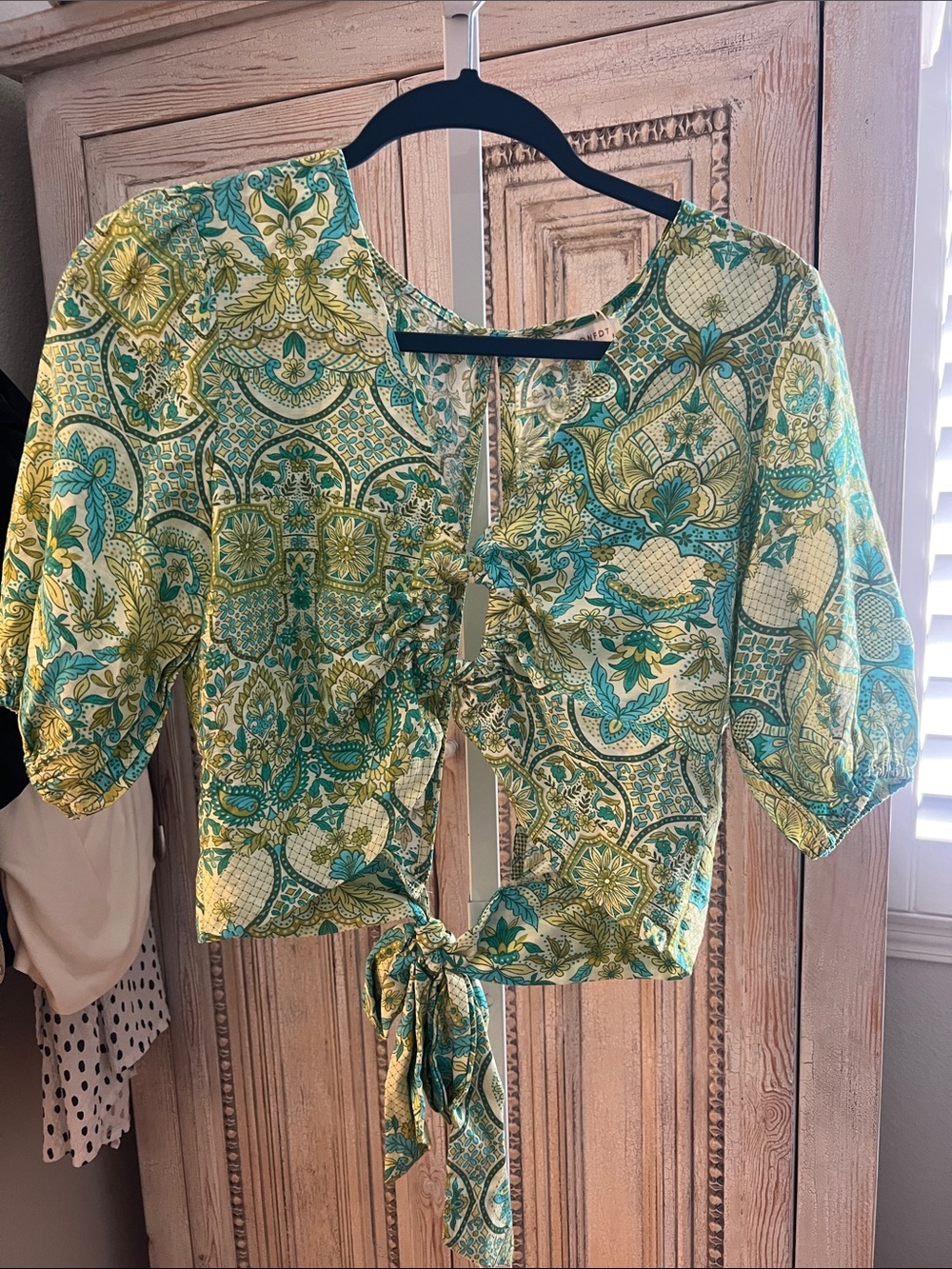 Tie-Front Crop Blouse in Green & Yellow Paisley